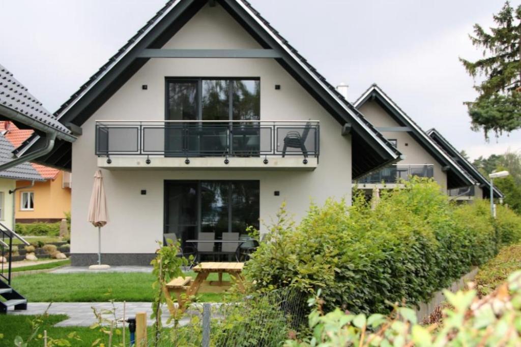 U16 Og - Komfortable Ferienwohnung Mit Kamin, Wlan Und Seeblick Marienfelde Exteriör bild