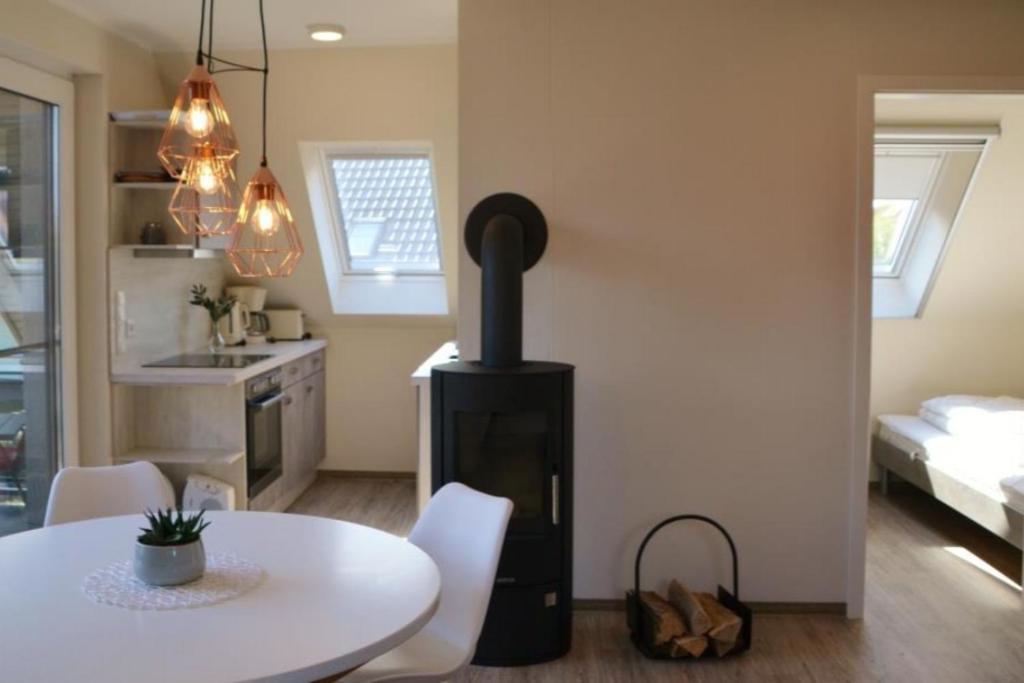 U16 Og - Komfortable Ferienwohnung Mit Kamin, Wlan Und Seeblick Marienfelde Exteriör bild