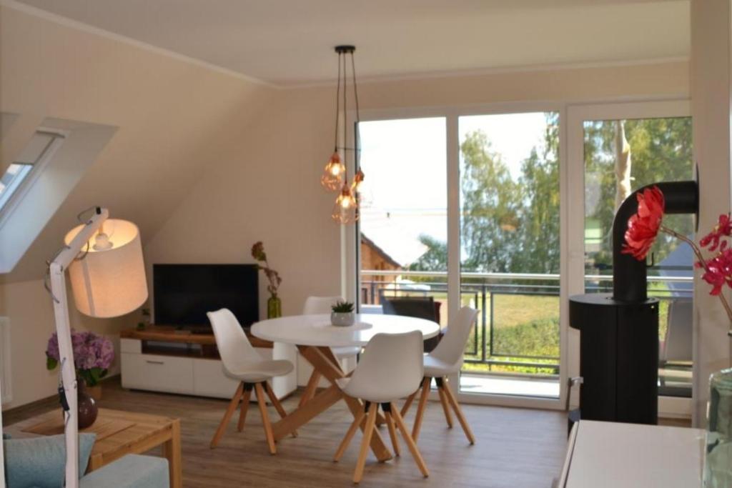 U16 Og - Komfortable Ferienwohnung Mit Kamin, Wlan Und Seeblick Marienfelde Exteriör bild